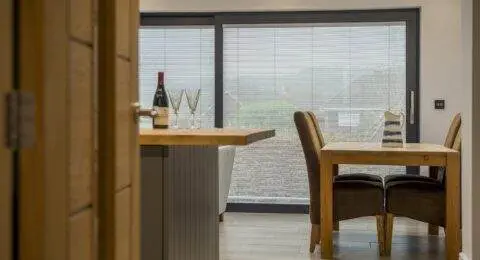 Bordon Window Installation Service